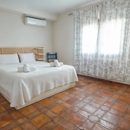 Luna- Pool With Jacuzzi By The * Estepona