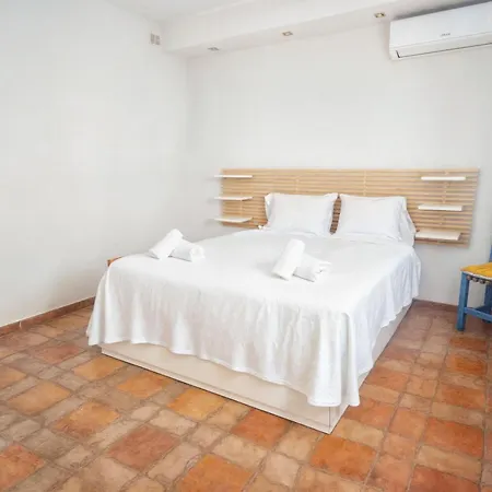 Luna- Pool With Jacuzzi By The * 埃斯特波纳