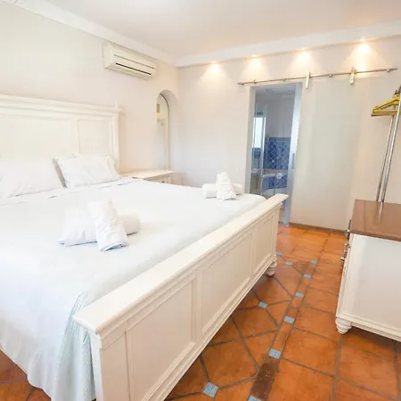 Luna- Pool With Jacuzzi By The Estepona