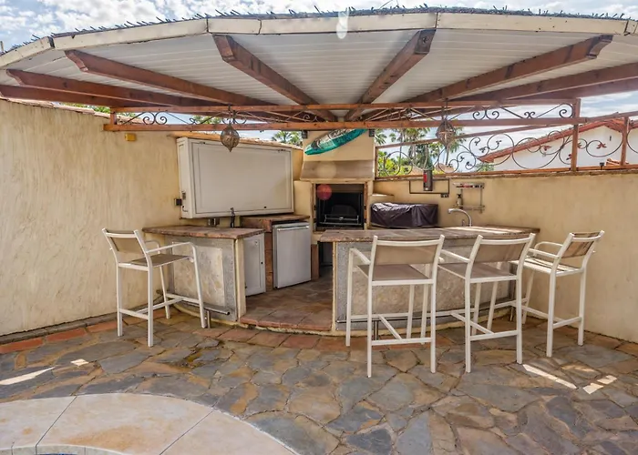 别墅 Luna- Pool With Jacuzzi By The