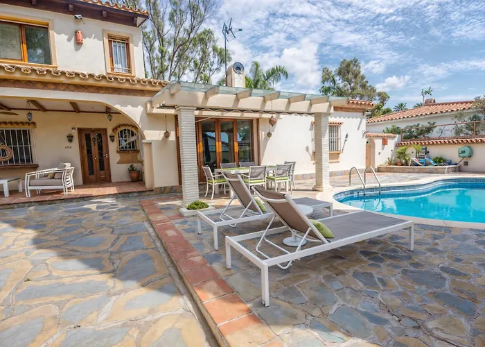 Willa Luna- Pool With Jacuzzi By The *