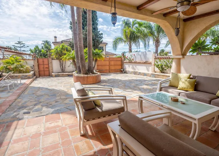 别墅 Luna- Pool With Jacuzzi By The 埃斯特波纳