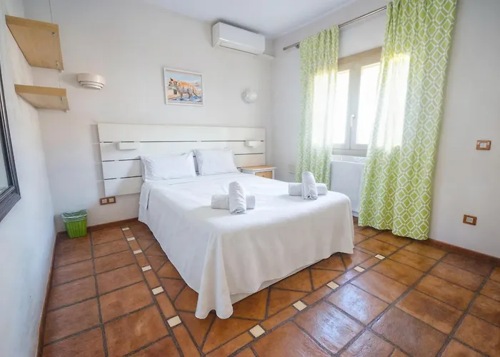 别墅 Luna- Pool With Jacuzzi By The 埃斯特波纳