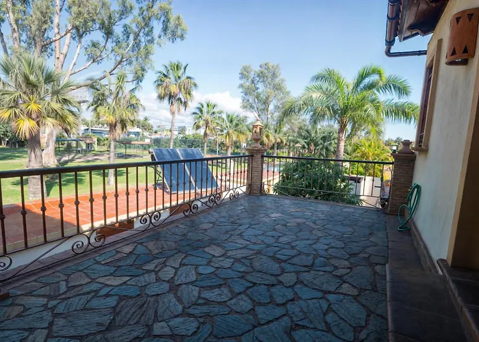 别墅 Luna- Pool With Jacuzzi By The