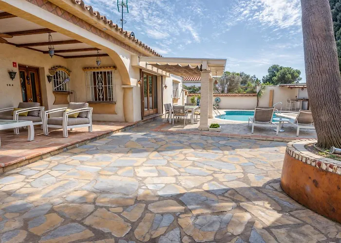 فيلة Luna- Pool With Jacuzzi By The إِستيبونا