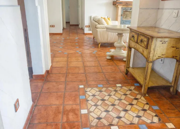 Luna- Pool With Jacuzzi By The * إِستيبونا